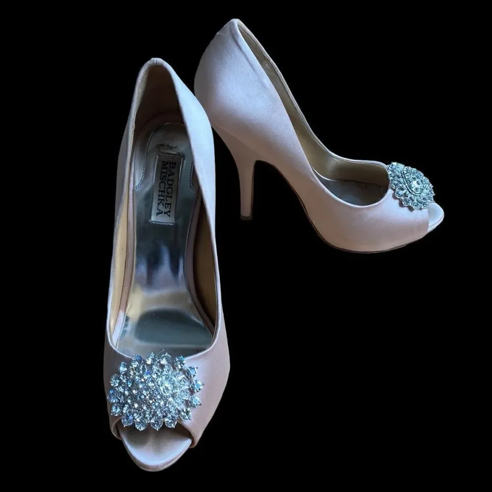 Badgley Mischka Pink Satin Lissa Crystal Open Toe Heels Box Dustbag Size 8